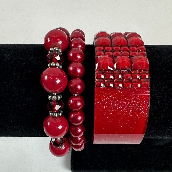 ✨ Stunning Red Bracelet Set – Perfect for Everyday Wear or Special Occasions ✨ - Picture 3 of 10